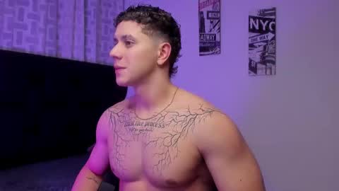 Snapshot of astonhills chatting on October 2025 10:02:01 AM astonhills online show from October 2025 10:02:01 AM