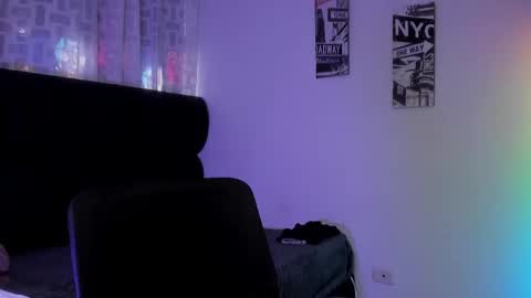 Snapshot of astonhills chatting on October 2025 06:06:01 PM astonhills online show from October 2025 06:06:01 PM