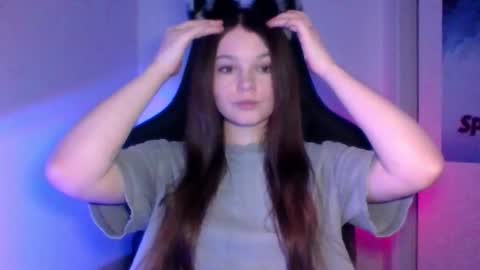 astradream_ online show from February 2026 09:09:02 PM