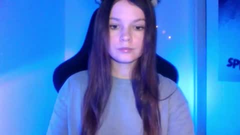 astradream_ online show from February 2026 09:09:02 PM