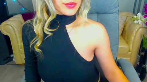 Asta online show from December 2024 04:38:02 PM