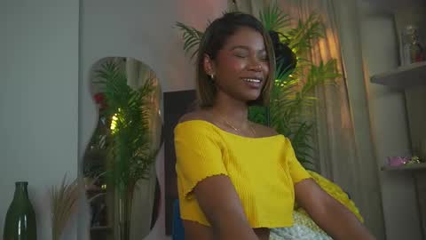 Astrea online show from October 2025 04:33:01 AM