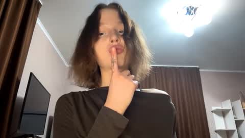 Asuna online show from March 2026 10:31:02 PM