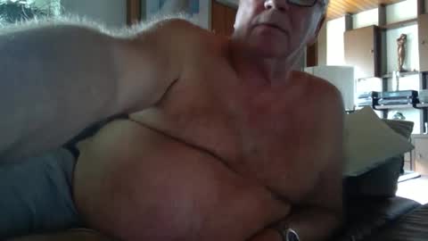 asusandy online show from September 2025 10:38:02 AM