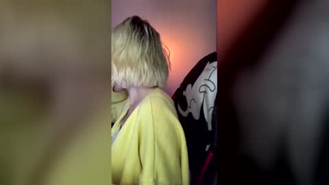 asya_new online show from December 2025 06:03:01 PM