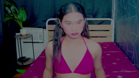 atashakendall online show from December 2025 02:15:01 PM