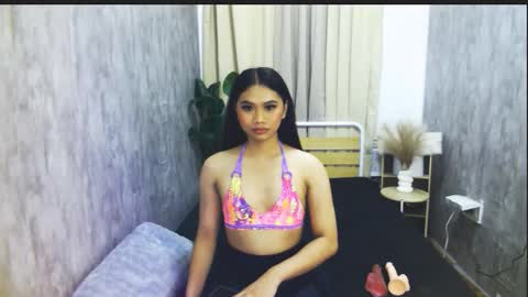 atashakendall online show from February 2026 03:45:01 PM