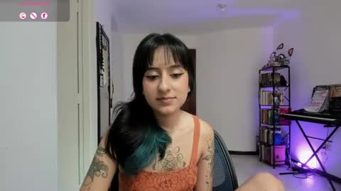Snapshot of atenea_dragon__ chatting on July 2026 07:40:02 PM Atenea online show from July 2026 07:40:02 PM