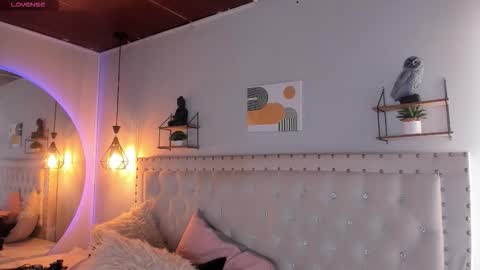 ATENEA online show from November 2025 01:44:02 PM