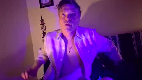 jonnyandrew online show from March 2026 03:14:01 PM