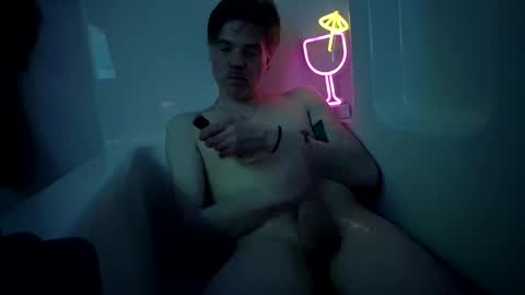 jonnyandrew online show from March 2026 03:37:02 PM