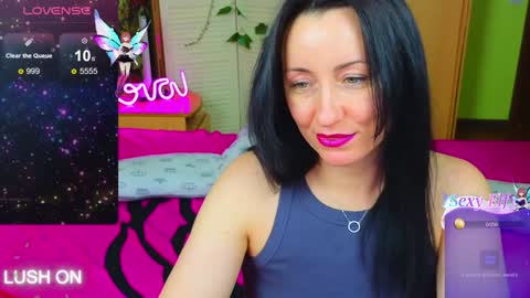 athena starry online show from February 2025 11:42:01 AM