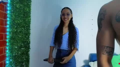 Athenea online show from April 2026 09:04:01 AM