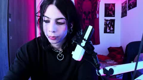 Snapshot of atheneoo_ chatting on October 2025 05:04:02 AM athenauwu online show from October 2025 05:04:02 AM