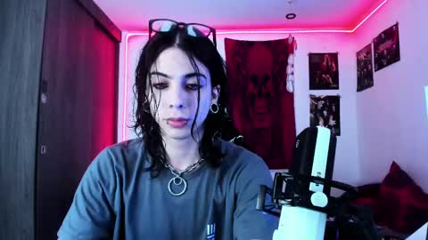 Snapshot of atheneoo_ chatting on October 2025 06:47:01 AM athenauwu online show from October 2025 06:47:01 AM