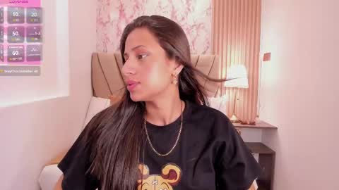 Atiena online show from April 2026 07:58:02 PM