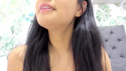 Atilana Diaz online show from October 2025 05:35:01 PM