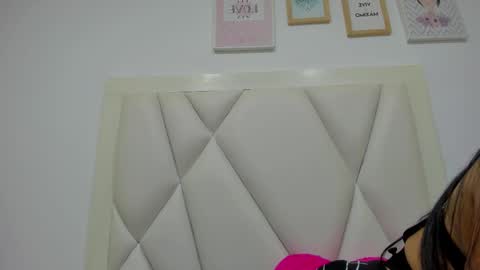 Atilana Diaz online show from February 2026 04:03:02 PM