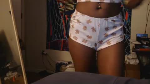 AtirahCali online show from October 2025 09:45:02 PM