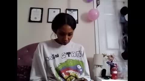 AtirahCali online show from October 2025 02:51:02 PM