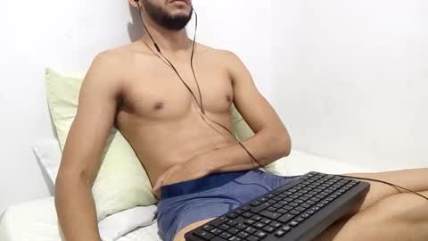 Torres online show from October 2025 03:03:02 AM