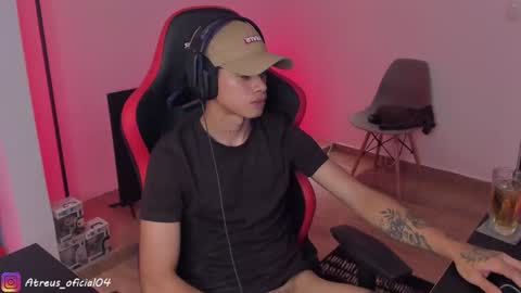 Snapshot of atreus_oficial chatting on December 2024 06:44:01 AM Atreus online show from December 2024 06:44:01 AM