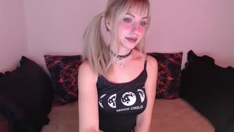 Aubrey online show from February 2026 07:01:02 PM