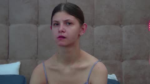 Audrey online show from October 2025 06:43:02 AM