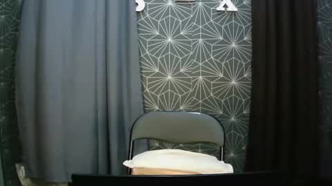 Audrey online show from November 2025 02:55:01 AM