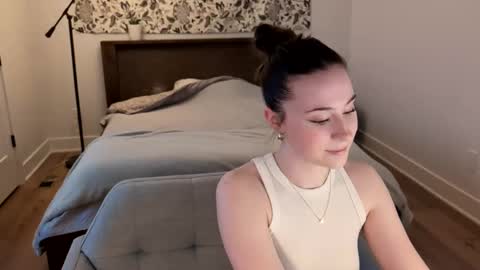 Snapshot of audreyjones03 chatting on March 2025 09:59:02 PM Miss Audrey online show from March 2025 09:59:02 PM