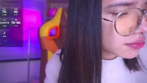 aura_rouss online show from November 2025 12:57:01 AM