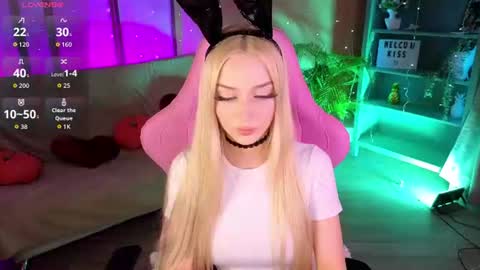Aura online show from June 2026 08:18:02 PM