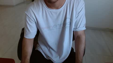 Aureliano online show from April 2026 10:15:02 PM