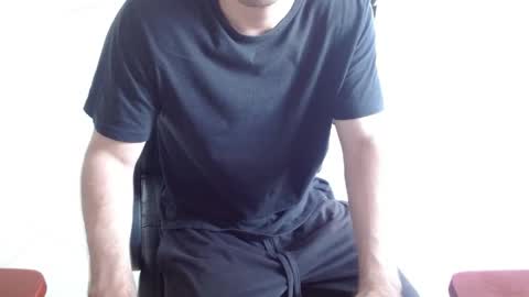 Snapshot of aureliv1 chatting on May 2026 10:18:02 PM Aureliano online show from May 2026 10:18:02 PM