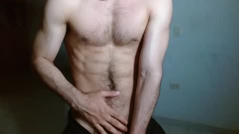 Snapshot of aureliv1 chatting on June 2026 01:28:02 AM Aureliano online show from June 2026 01:28:02 AM