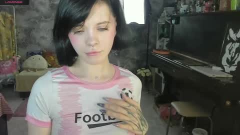Snapshot of aurora__cute chatting on May 2026 07:31:01 PM Auroraa Cute online show from May 2026 07:31:01 PM