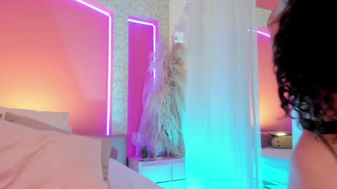 Snapshot of aurora_aaa chatting on January 2025 08:02:01 PM Aurora online show from January 2025 08:02:01 PM