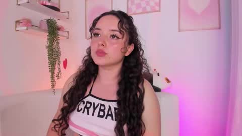 Snapshot of aurora_aaa chatting on September 2025 11:28:01 PM Aurora online show from September 2025 11:28:01 PM