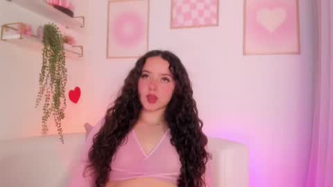 Snapshot of aurora_aaa chatting on October 2025 11:02:01 PM Aurora online show from October 2025 11:02:01 PM