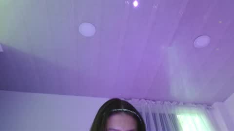 Snapshot of aurora_blossom__ chatting on March 2025 09:35:01 PM Aurora online show from March 2025 09:35:01 PM