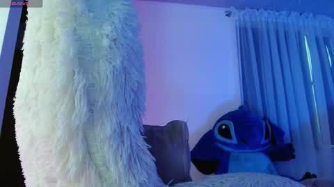 Snapshot of aurora_blossom__ chatting on September 2025 09:06:02 PM Aurora online show from September 2025 09:06:02 PM