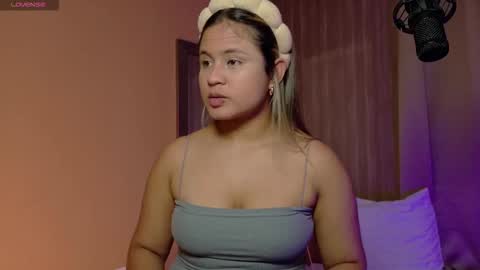 aurora_collins08 online show from March 2025 01:50:02 PM