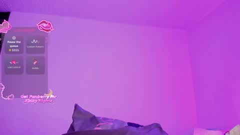 aurora_divine online show from April 2026 02:58:01 PM