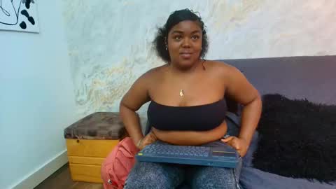 aurora_ebony online show from October 2025 10:06:02 PM