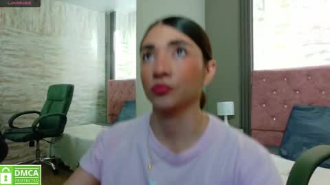 Aurora online show from September 2025 03:28:01 AM