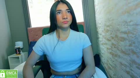 Aurora online show from September 2025 03:30:02 AM