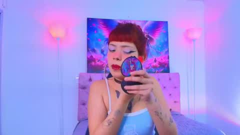 Snapshot of auroradiaz_ chatting on January 2025 03:47:01 AM Aurora Diaz online show from January 2025 03:47:01 AM