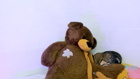 INSTAGRAM AURORA MCRY online show from January 2025 08:50:01 AM