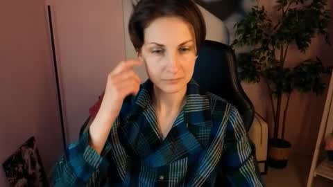 Aurora online show from February 2026 06:20:01 PM