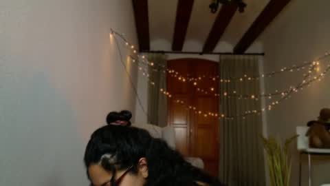 Snapshot of aurorasiera chatting on January 2025 12:38:01 AM Aurora online show from January 2025 12:38:01 AM